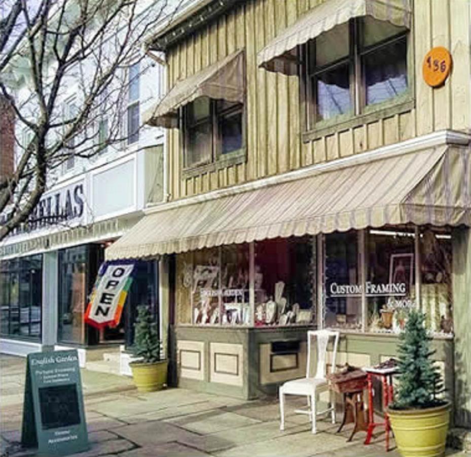 Village Inn Saugerties Bagian luar foto