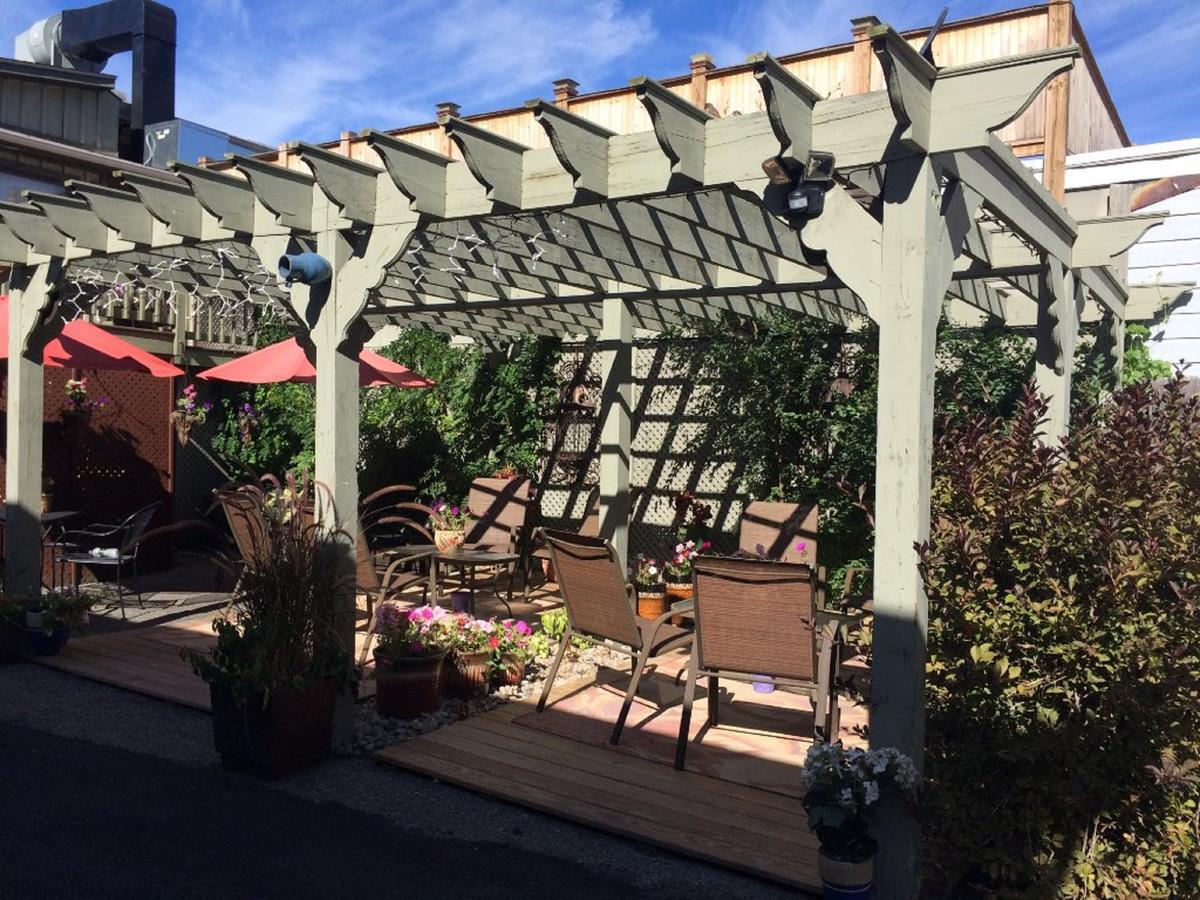 Village Inn Saugerties Bagian luar foto